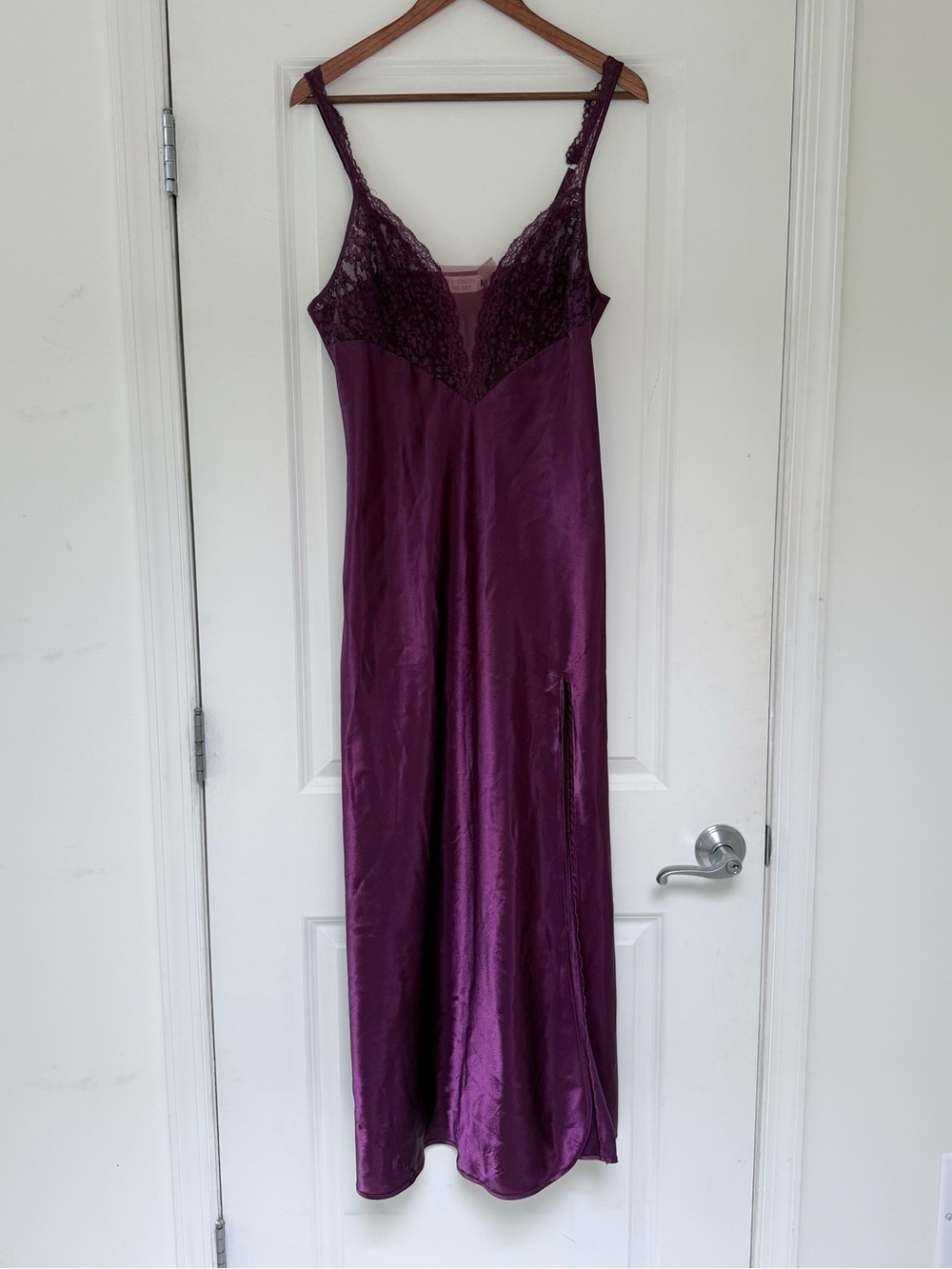 Vintage Victorias Secret Gold Label Nightgown Lingerie Purple Satin Lace | L